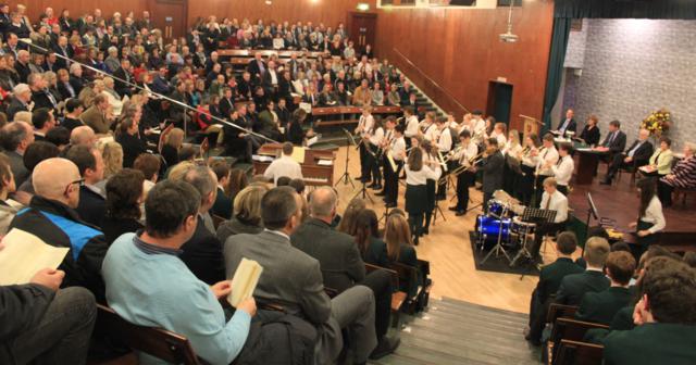 Friends’ School Jazz Band entertain the audience at the GCSE Reception.   